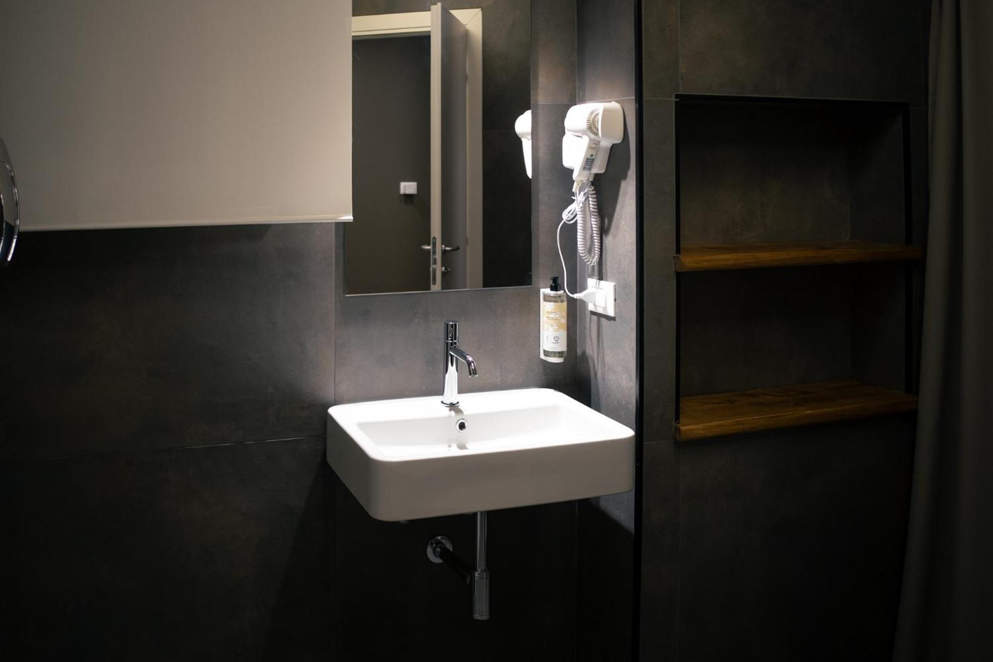 Hostelo - Luxury Hostel Палермо Екстериор снимка